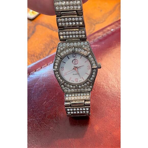 VTG Women's 27mm Metal Tone 25 Years Beauty Control Watch, Crystal Accents - Picture 1 of 4
